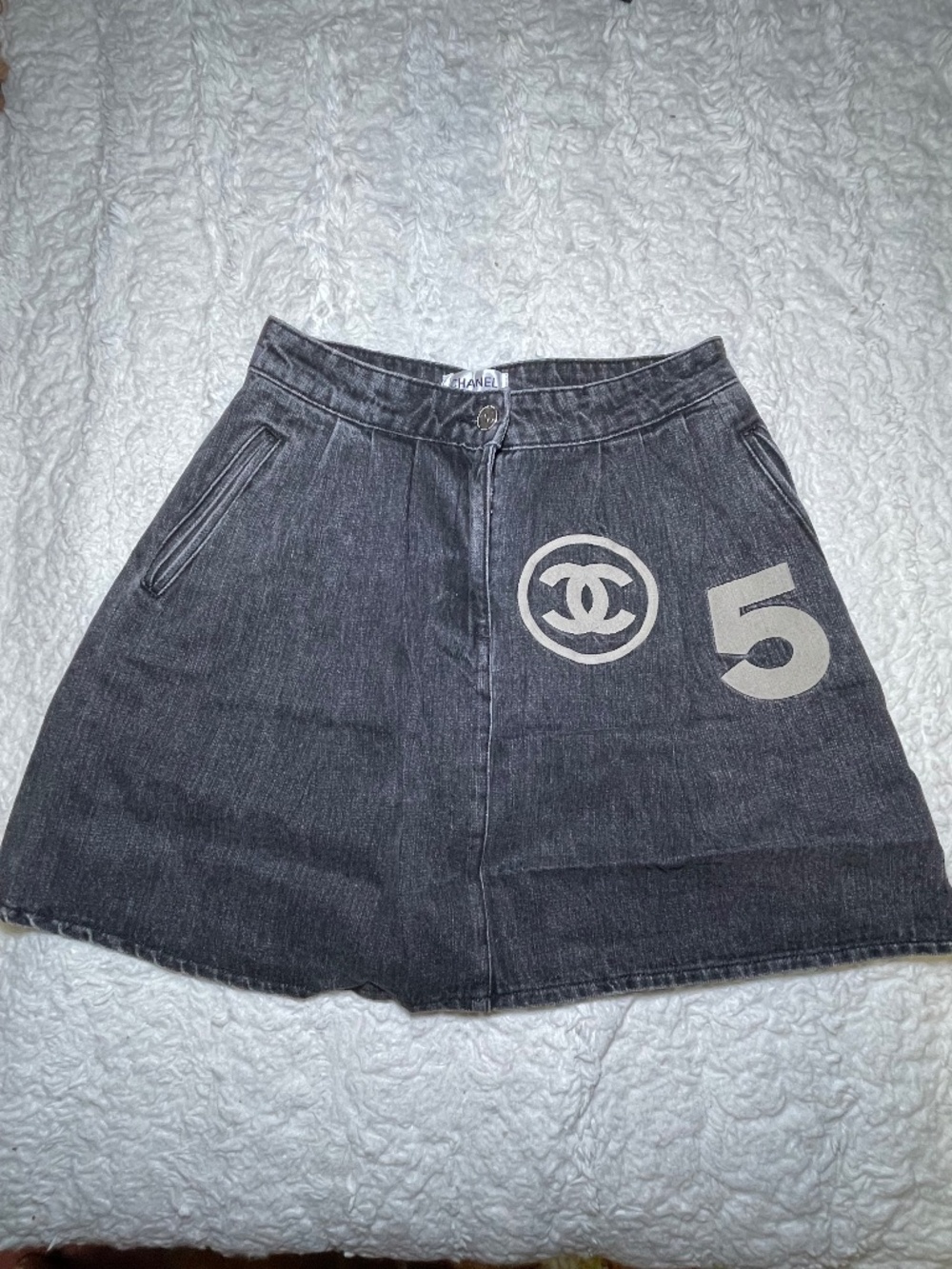 preloved Chanel denim mini skirt SZ 36